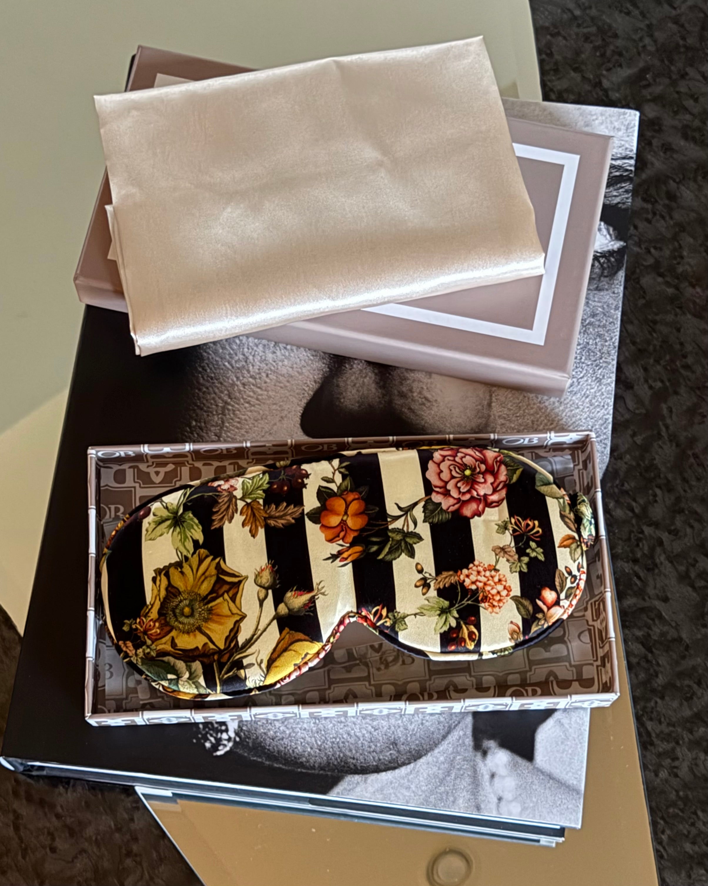 Vintage Collection Contour Striped Eye Mask & Scarf